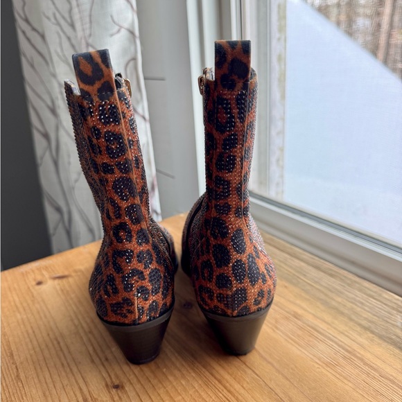 Jessica Simpson Ostelle Boots Rhinestone Western Bootie Cheetah Natural 6 - Picture 5 of 7